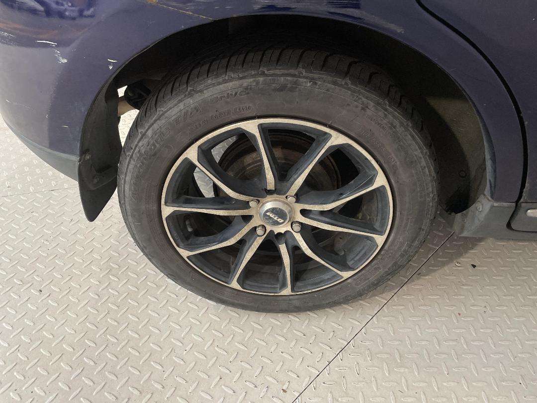 Photo '8' of Mazda Verisa