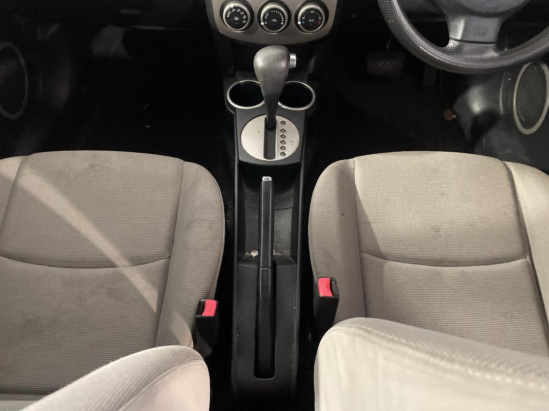 Photo '20' of Mazda Verisa