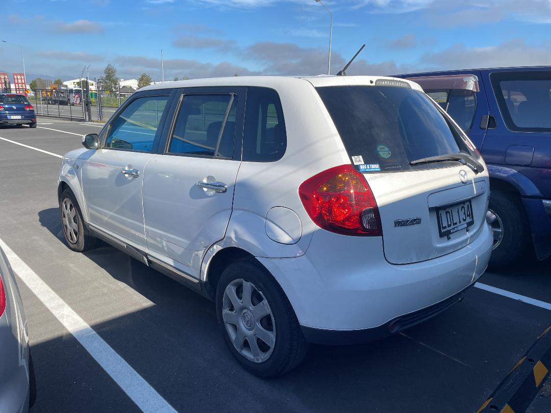 Photo '4' of Mazda Verisa