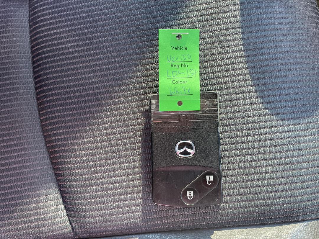 Photo '20' of Mazda Verisa