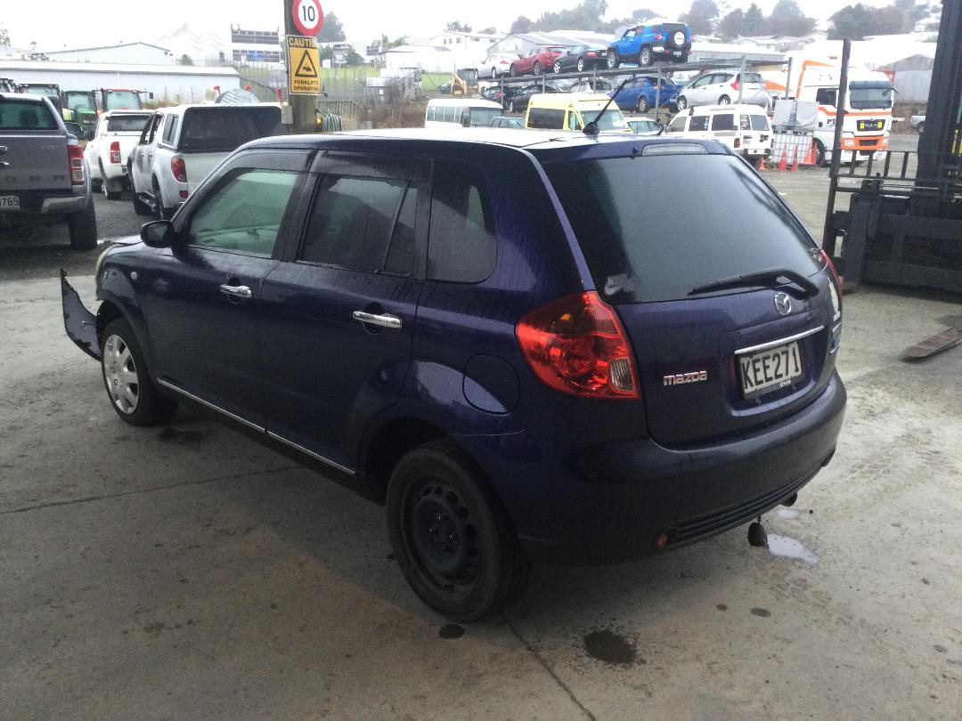 Photo '5' of Mazda Verisa