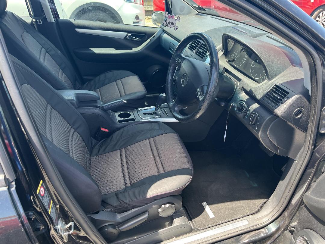 Photo '14' of Mercedes-Benz A-Class A200 Avantgarde Photo '14' of Mercedes-Benz A-Class A200 Avantgarde