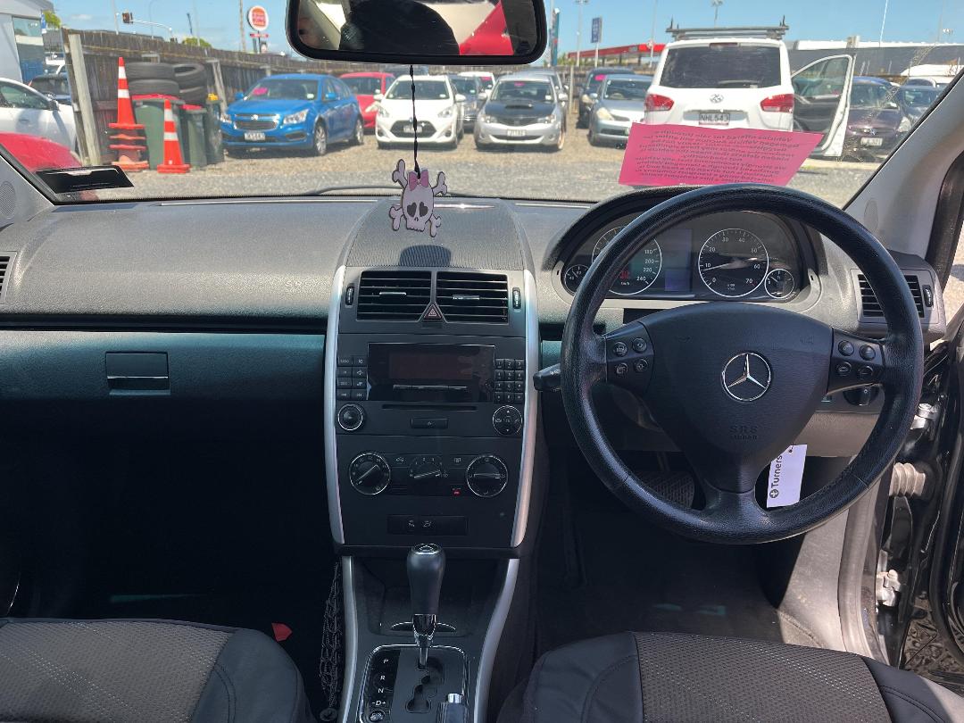 Photo '15' of Mercedes-Benz A-Class A200 Avantgarde Photo '15' of Mercedes-Benz A-Class A200 Avantgarde