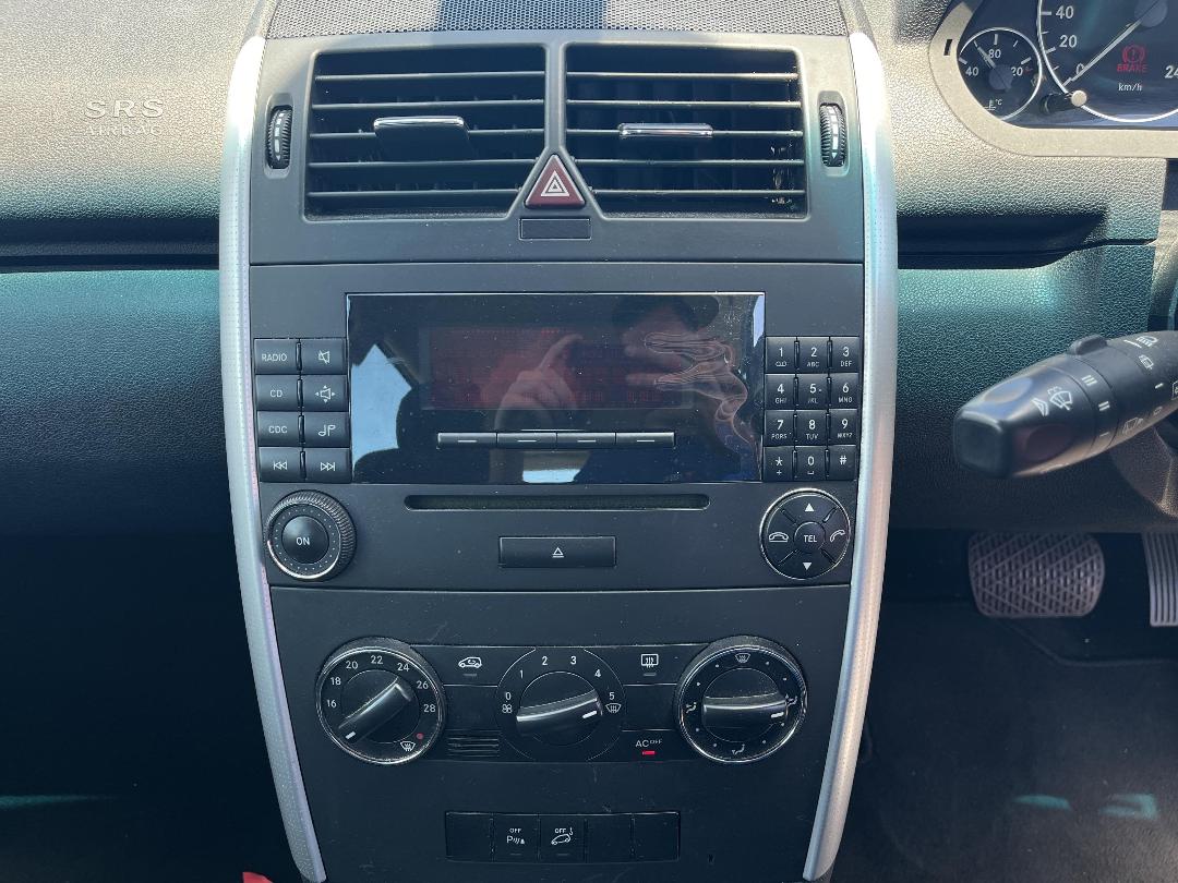 Photo '22' of Mercedes-Benz A-Class A200 Avantgarde Photo '22' of Mercedes-Benz A-Class A200 Avantgarde