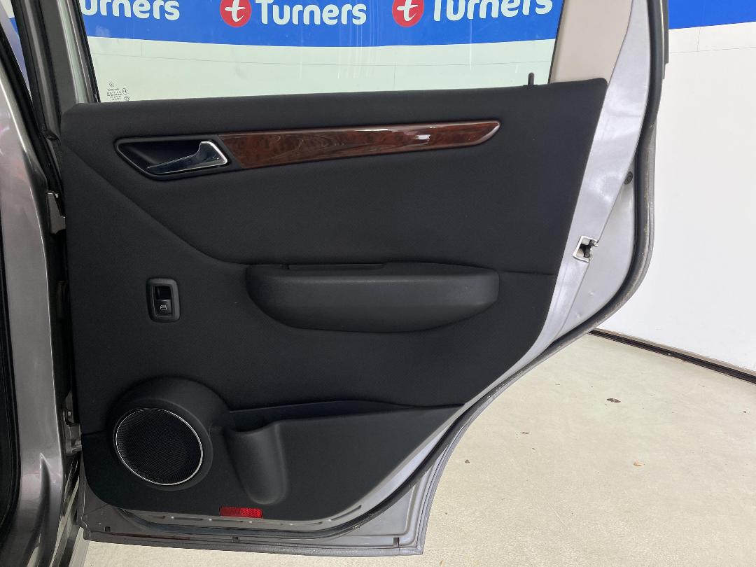 Photo '17' of Mercedes-Benz A-Class A180 CDI Elegance