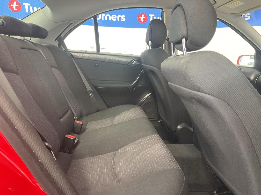 Photo '20' of Mercedes-Benz C-Class Photo '20' of Mercedes-Benz C-Class