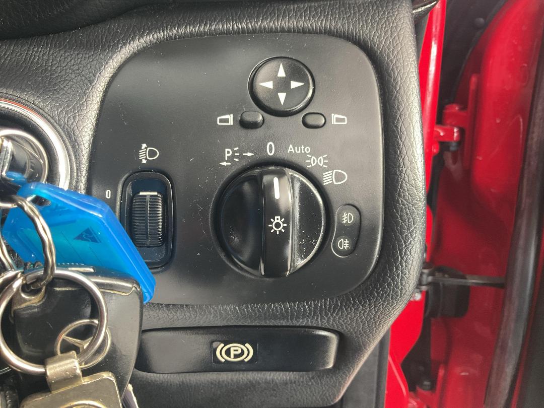 Photo '27' of Mercedes-Benz C-Class Photo '27' of Mercedes-Benz C-Class