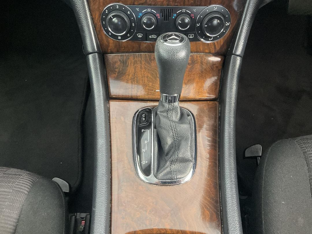 Photo '18' of Mercedes-Benz C-Class Photo '18' of Mercedes-Benz C-Class