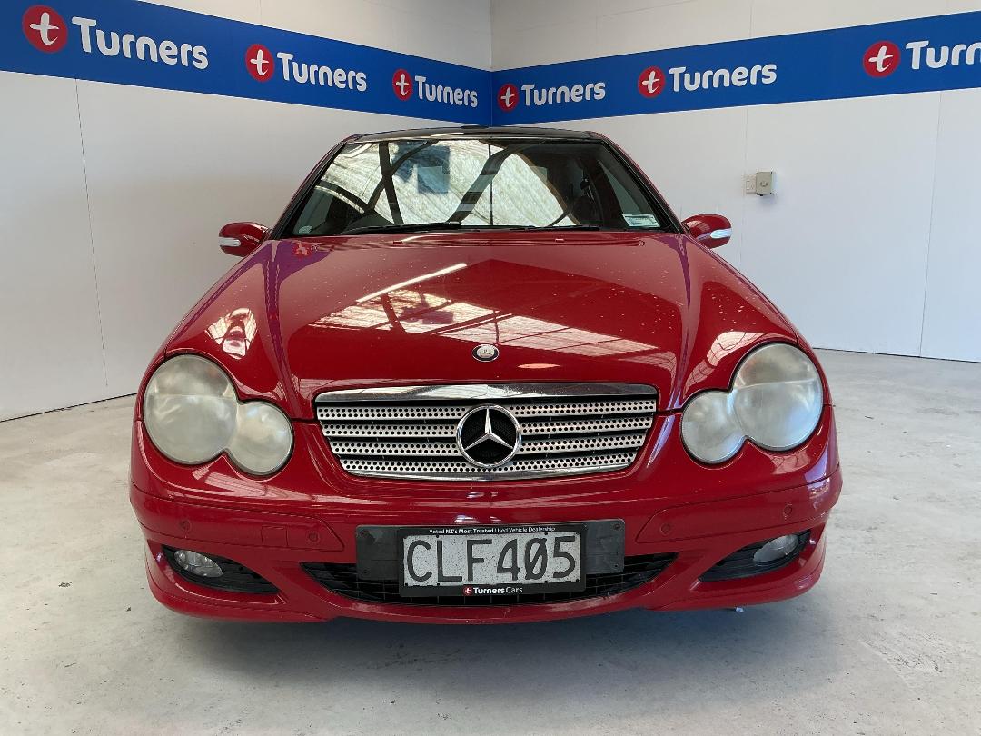 Photo '2' of Mercedes-Benz C-Class Coupe