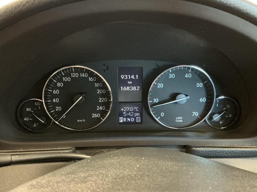 Photo '18' of Mercedes-Benz C-Class Coupe