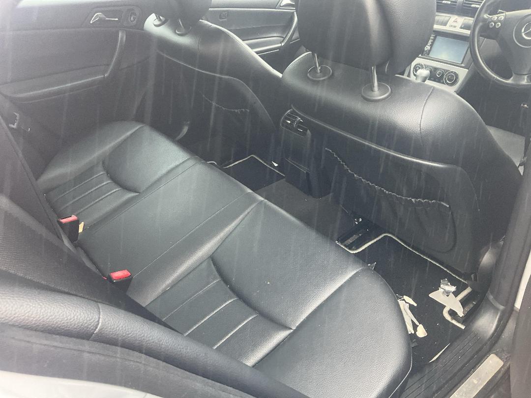 Photo '10' of Mercedes-Benz C180 Photo '10' of Mercedes-Benz C180