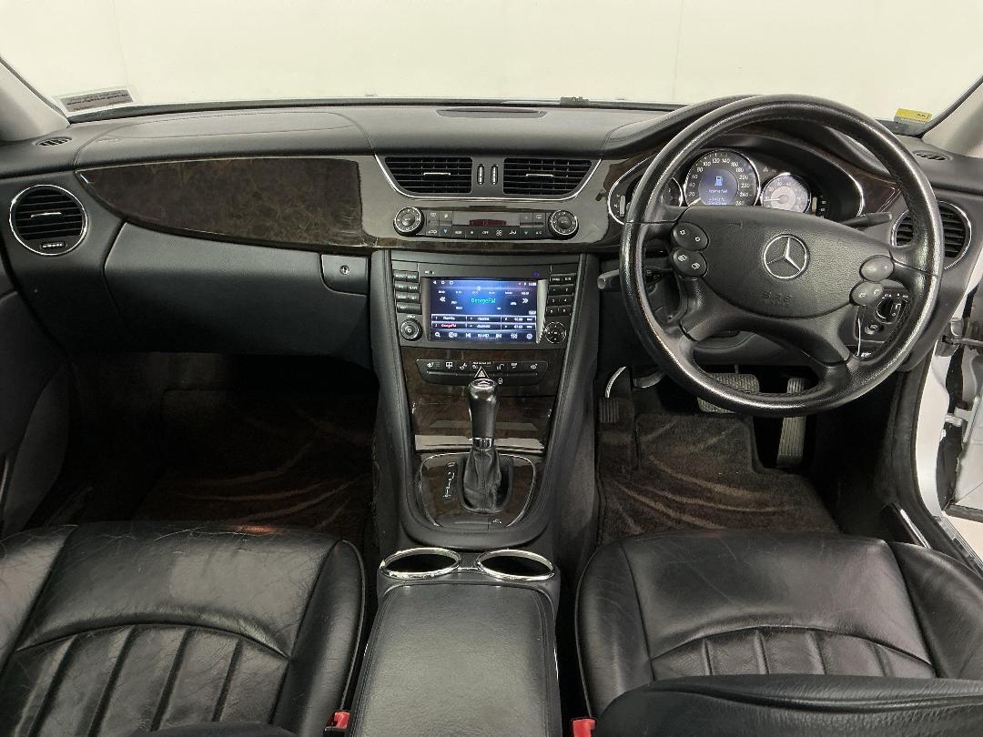 Photo '17' of Mercedes-Benz CLS