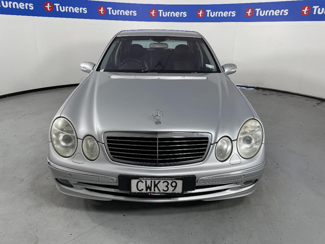 Photo '2' of Mercedes-Benz E-Class