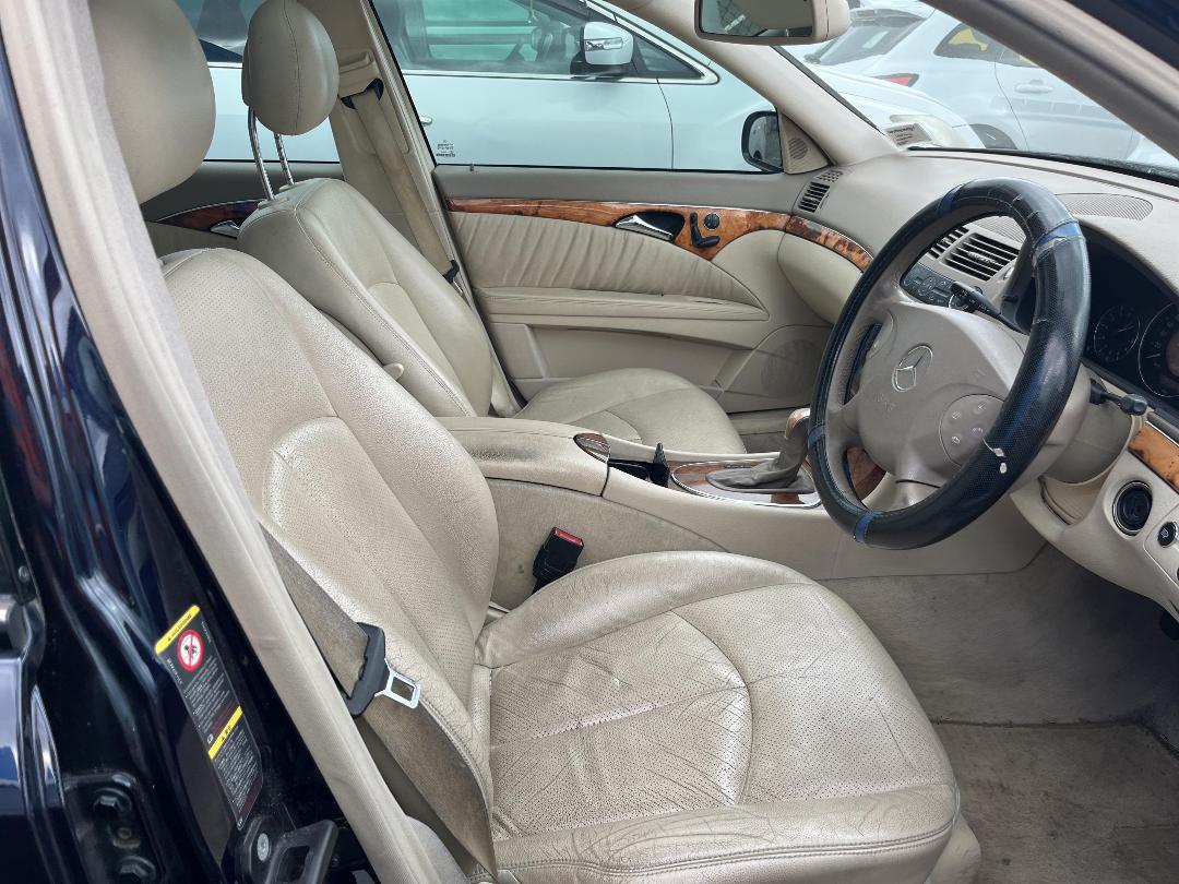 Photo '13' of Mercedes-Benz E240 Photo '13' of Mercedes-Benz E240