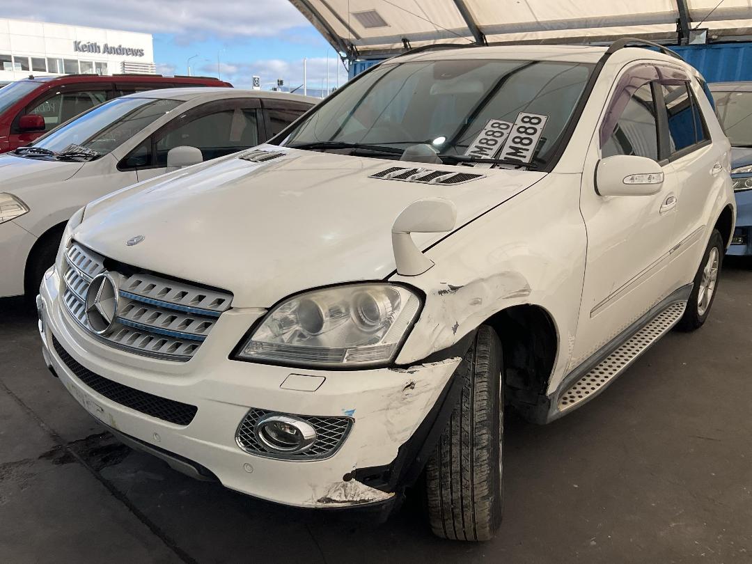 Photo '5' of Mercedes-Benz Ml350 4Matic Photo '5' of Mercedes-Benz Ml350 4Matic