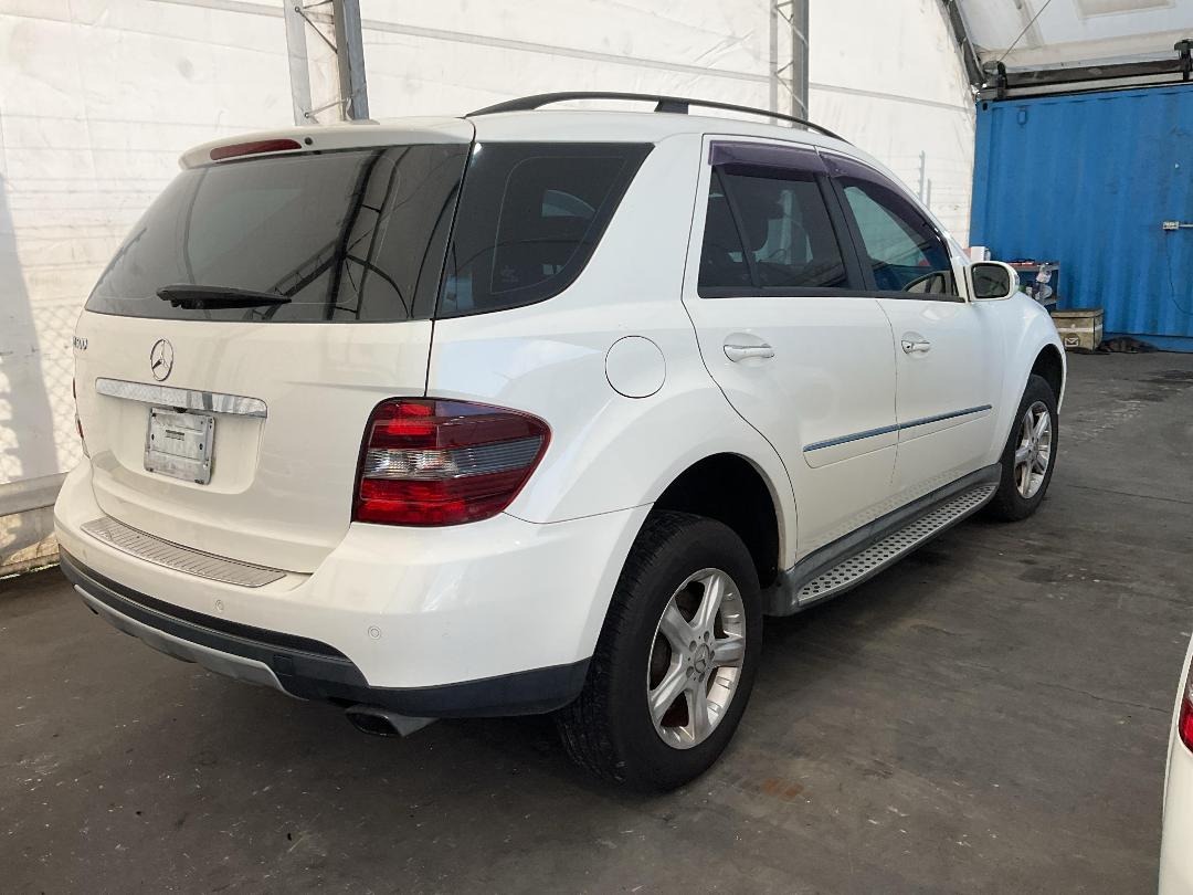 Photo '17' of Mercedes-Benz Ml350 4Matic Photo '17' of Mercedes-Benz Ml350 4Matic