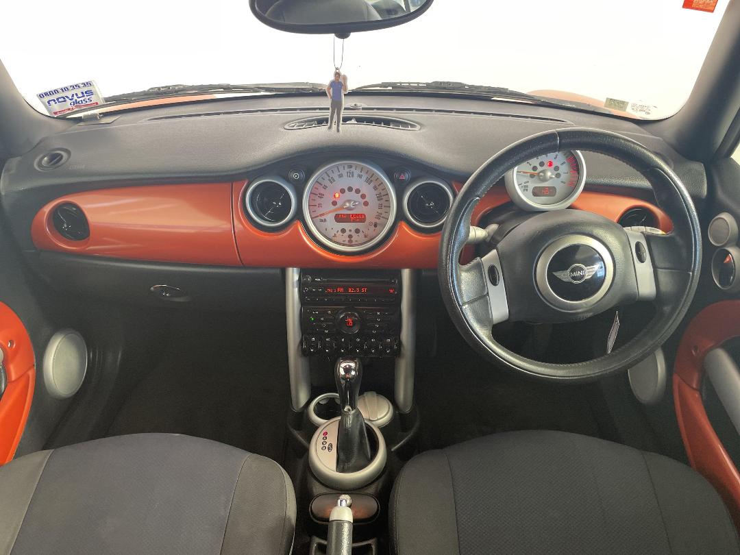 Photo '17' of Mini Cooper Photo '17' of Mini Cooper