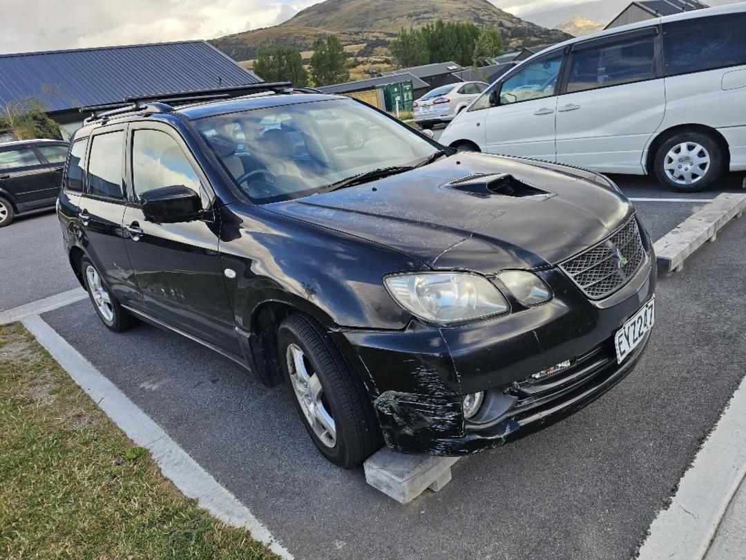 Photo '2' of Mitsubishi Airtrek