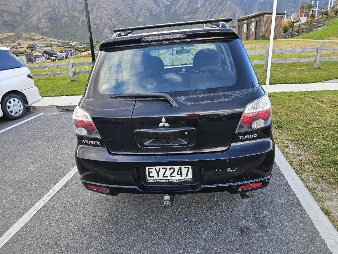 Photo '5' of Mitsubishi Airtrek