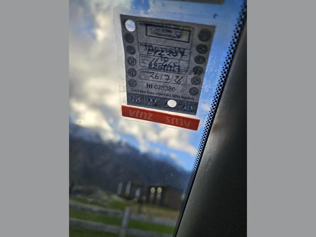 Photo '13' of Mitsubishi Airtrek