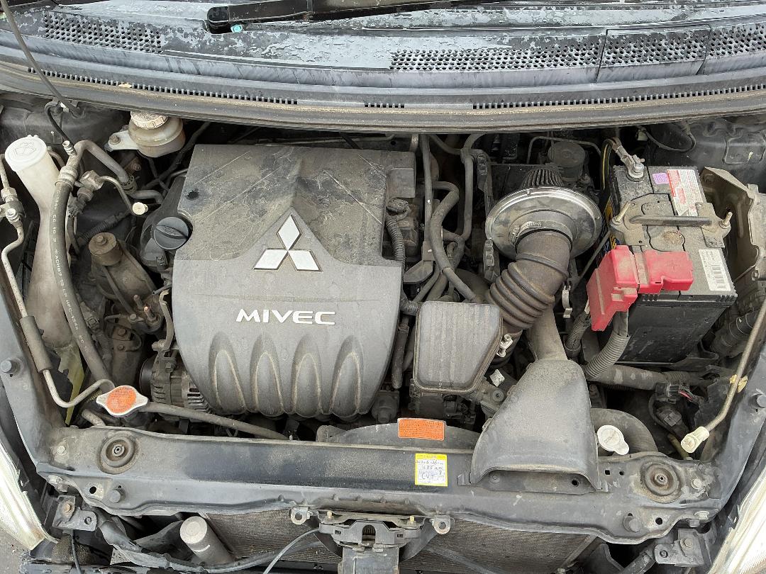 Photo '10' of Mitsubishi Colt Photo '10' of Mitsubishi Colt