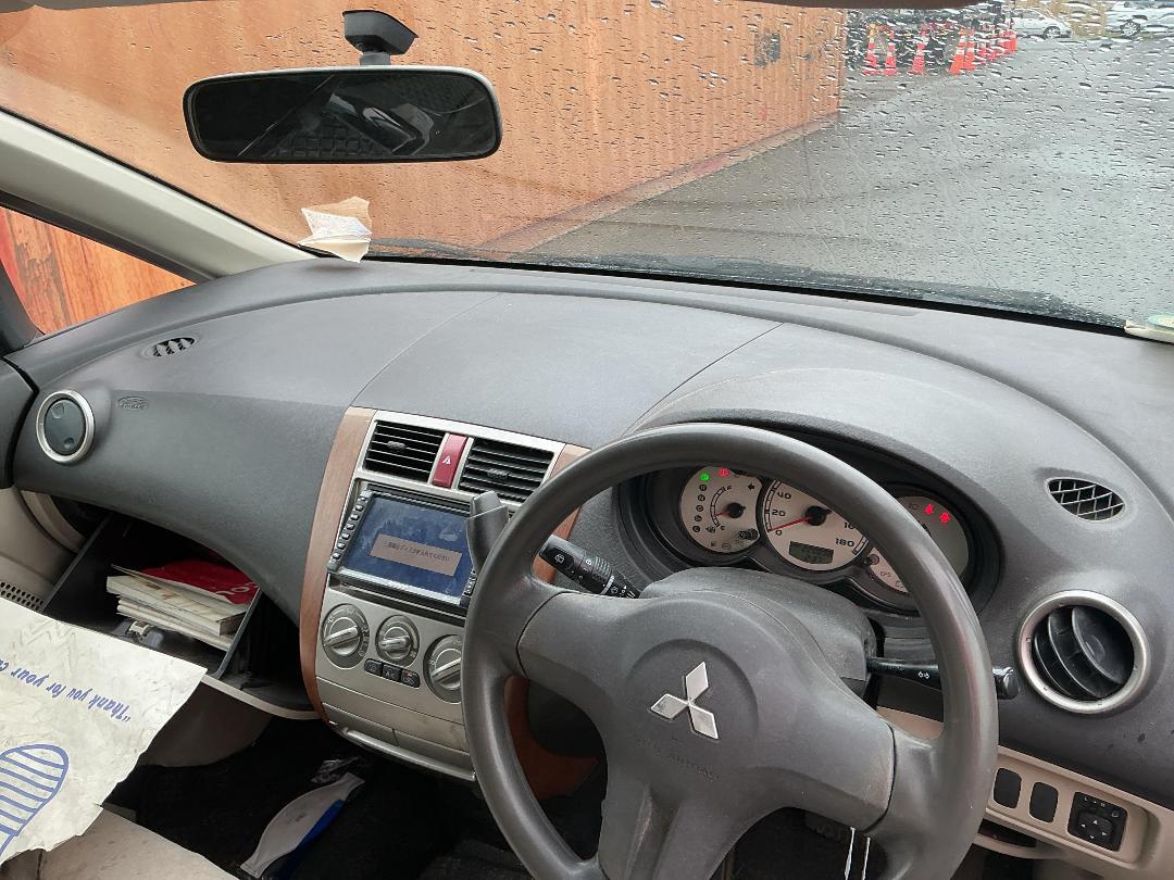 Photo '14' of Mitsubishi Colt Photo '14' of Mitsubishi Colt