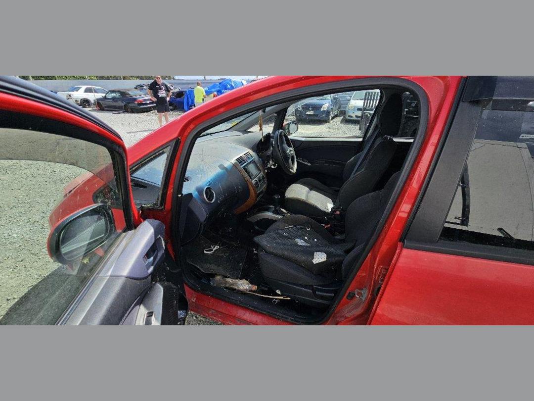 Photo '3' of Mitsubishi Colt Plus Photo '3' of Mitsubishi Colt Plus