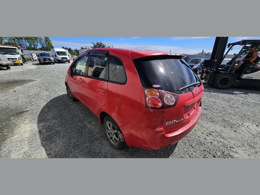 Photo '9' of Mitsubishi Colt Plus Photo '9' of Mitsubishi Colt Plus
