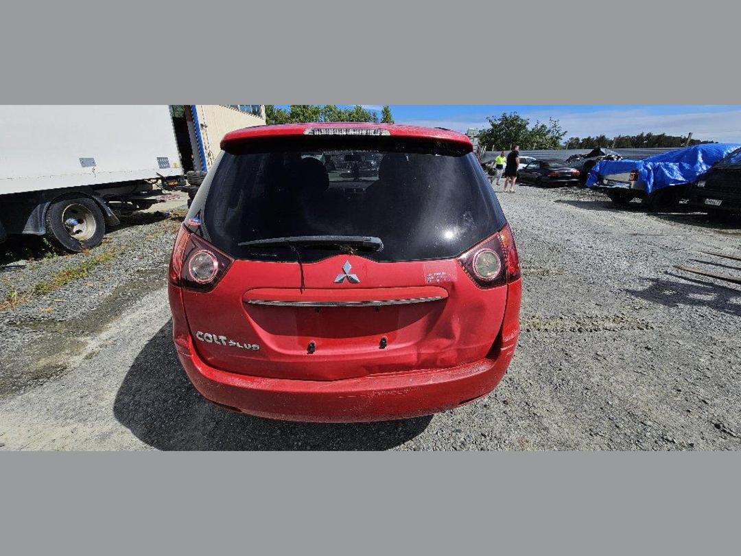 Photo '13' of Mitsubishi Colt Plus Photo '13' of Mitsubishi Colt Plus