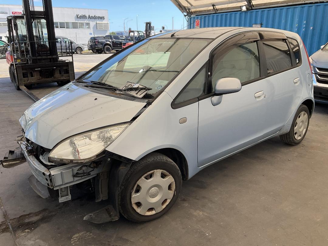 Photo '8' of Mitsubishi Colt Photo '8' of Mitsubishi Colt