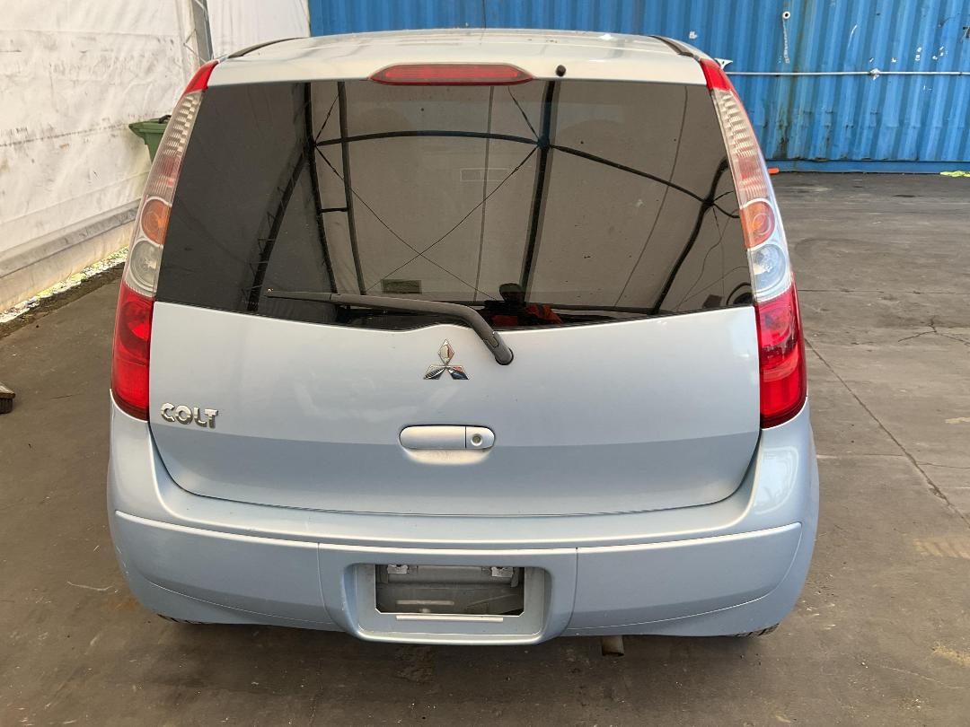 Photo '15' of Mitsubishi Colt Photo '15' of Mitsubishi Colt