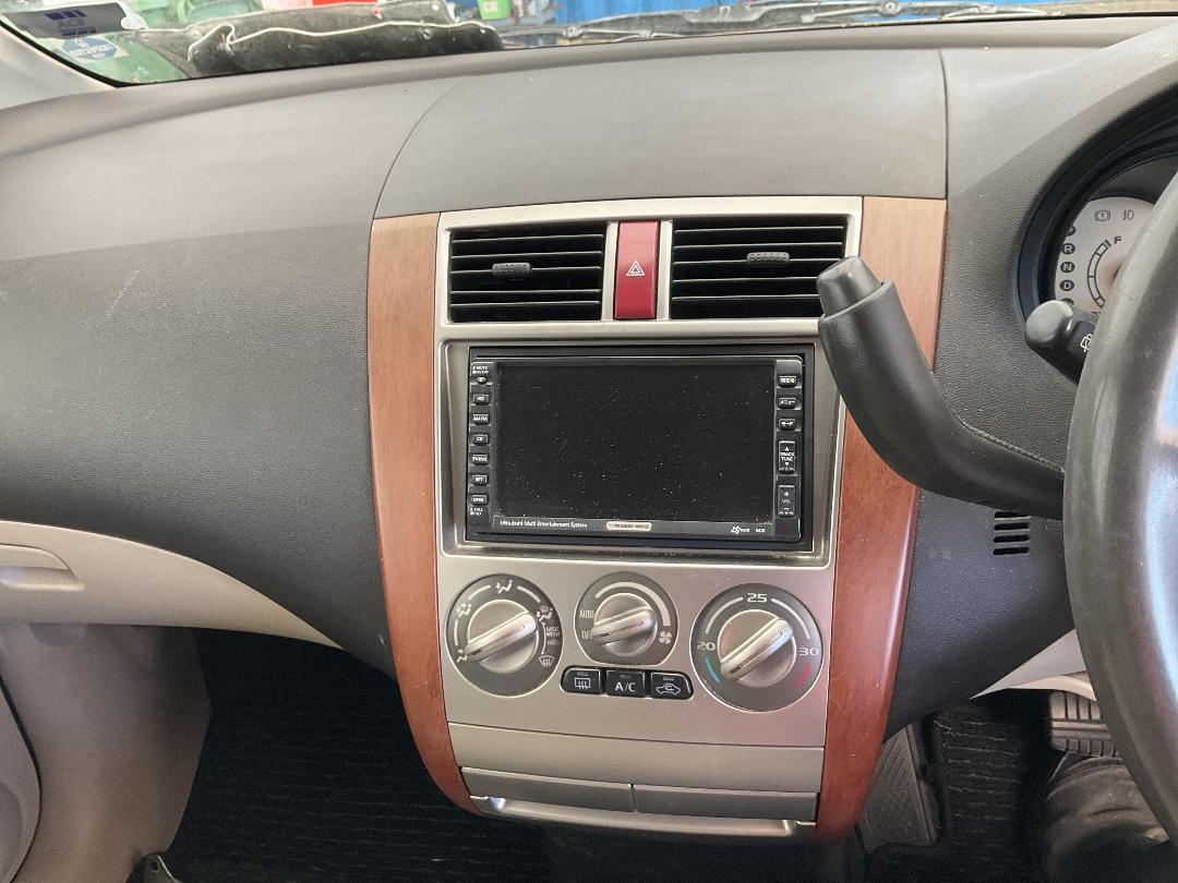 Photo '26' of Mitsubishi Colt Photo '26' of Mitsubishi Colt