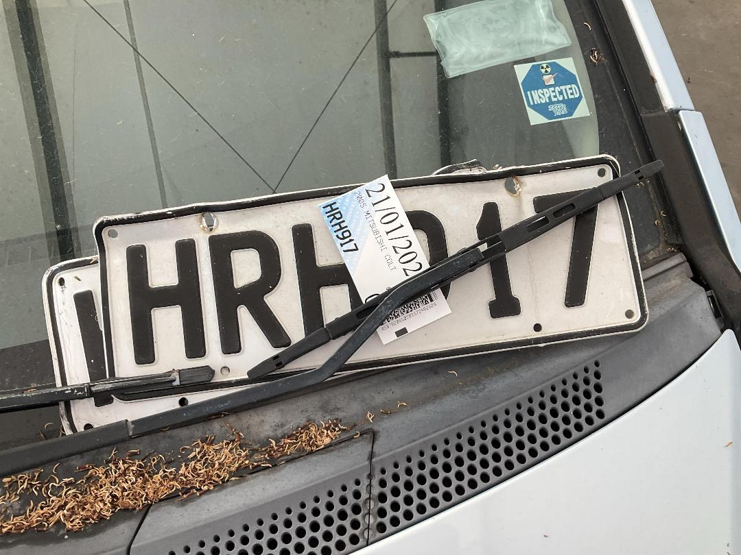 Photo '34' of Mitsubishi Colt Photo '34' of Mitsubishi Colt