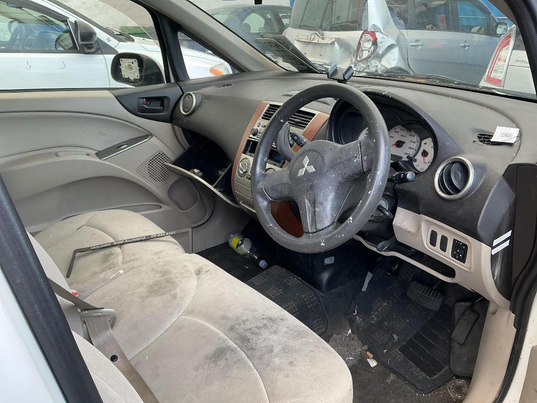 Photo '9' of Mitsubishi Colt