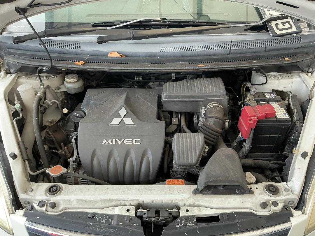 Photo '14' of Mitsubishi Colt