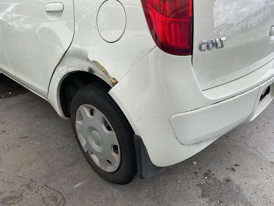 Photo '31' of Mitsubishi Colt