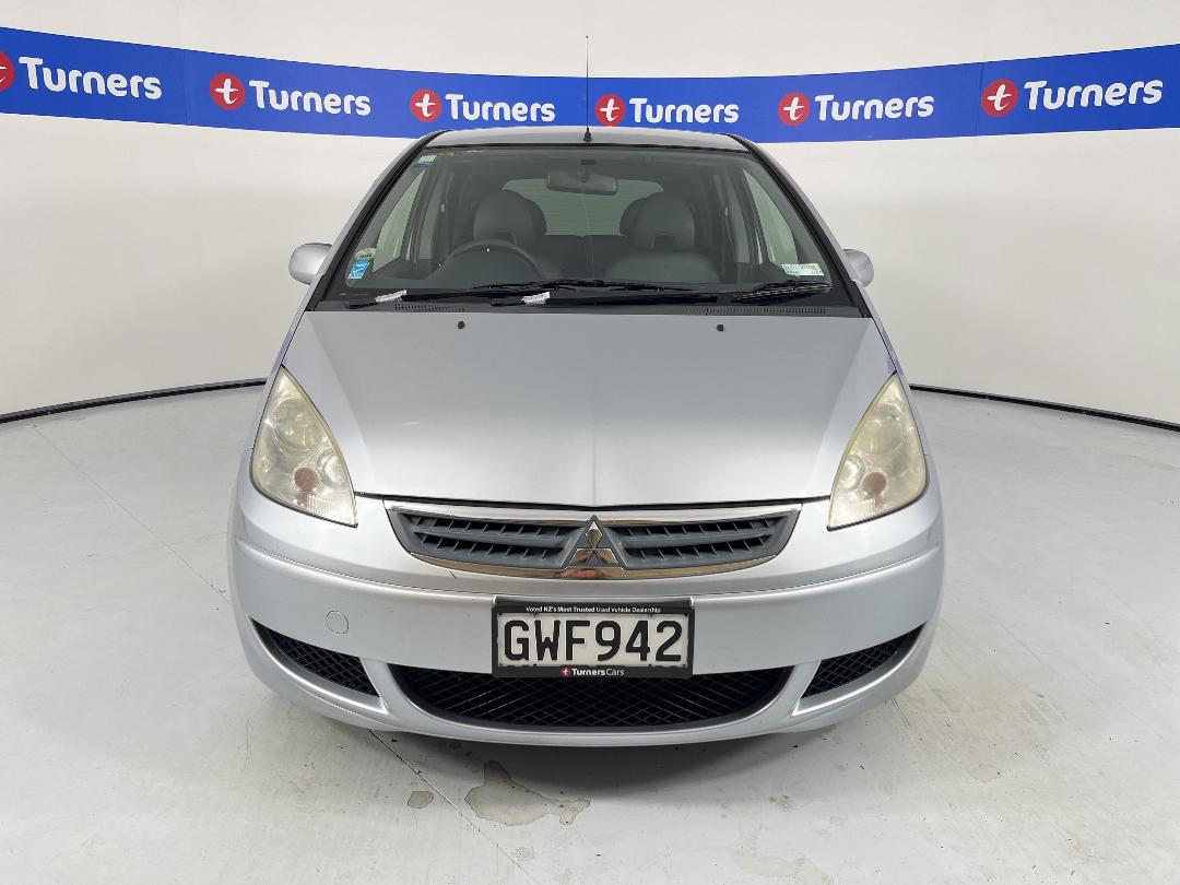 Photo '2' of Mitsubishi Colt Photo '2' of Mitsubishi Colt