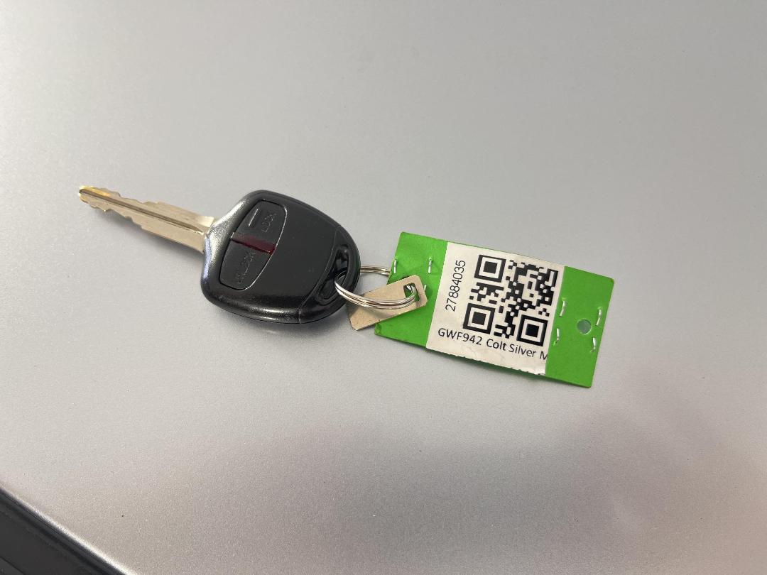 Photo '22' of Mitsubishi Colt Photo '22' of Mitsubishi Colt