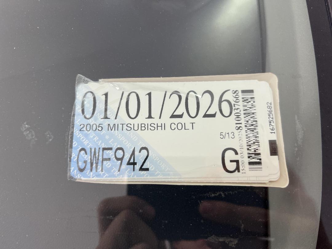 Photo '24' of Mitsubishi Colt Photo '24' of Mitsubishi Colt