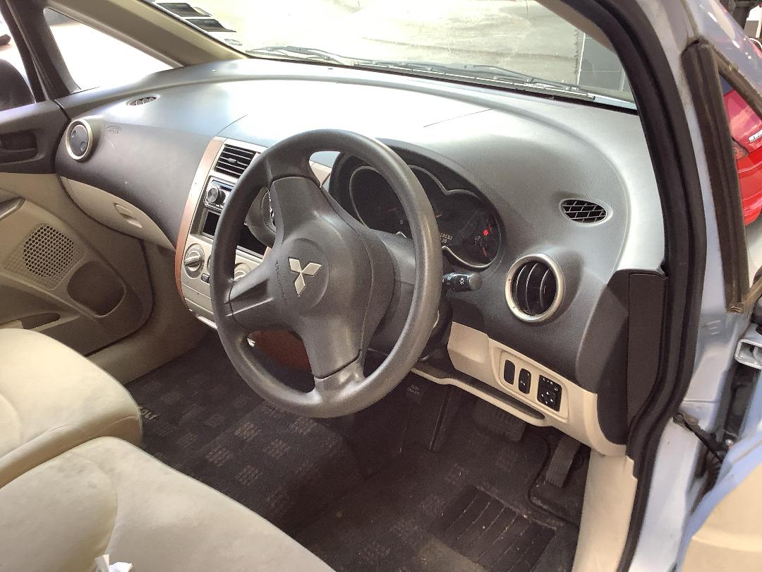 Photo '8' of Mitsubishi Colt Plus