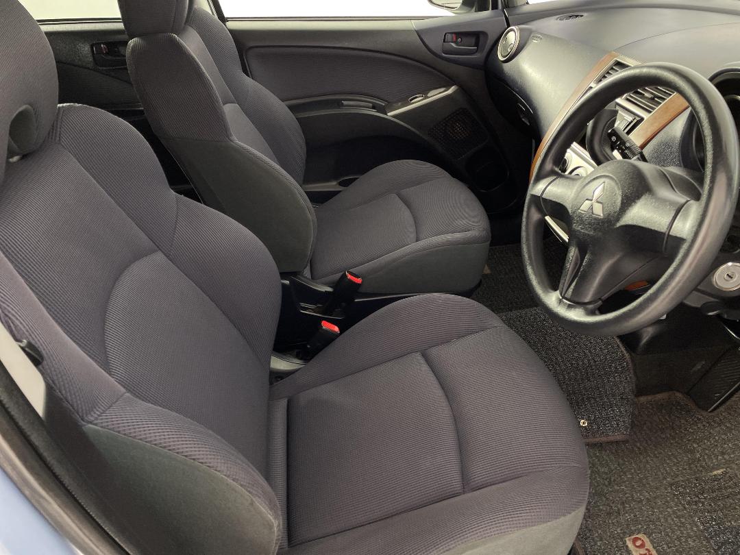 Photo '16' of Mitsubishi Colt