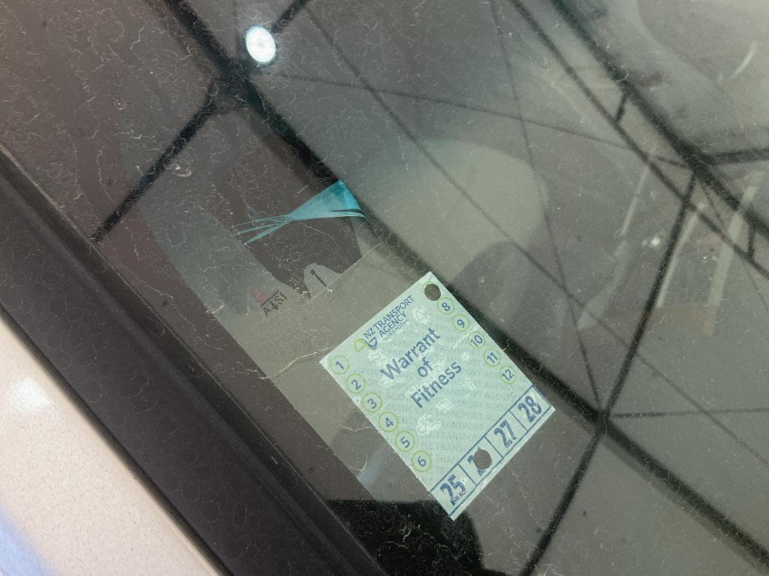 Photo '24' of Mitsubishi Colt