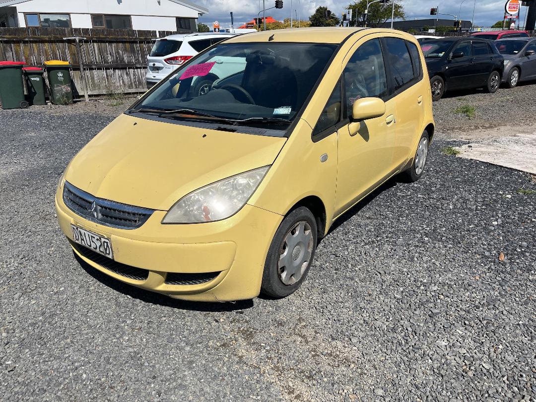 Photo '3' of Mitsubishi Colt