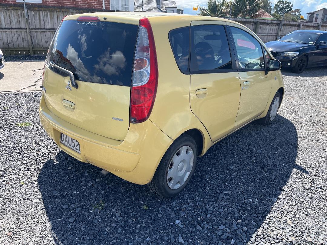 Photo '6' of Mitsubishi Colt