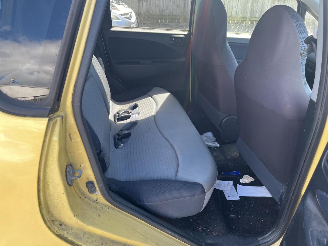 Photo '18' of Mitsubishi Colt