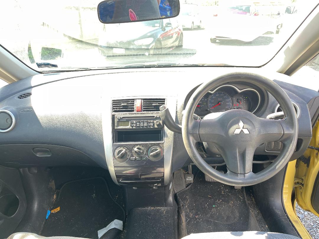 Photo '15' of Mitsubishi Colt