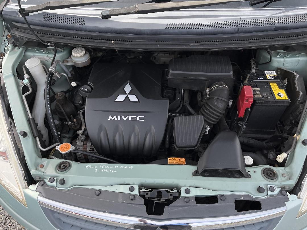 Photo '11' of Mitsubishi Colt Photo '11' of Mitsubishi Colt