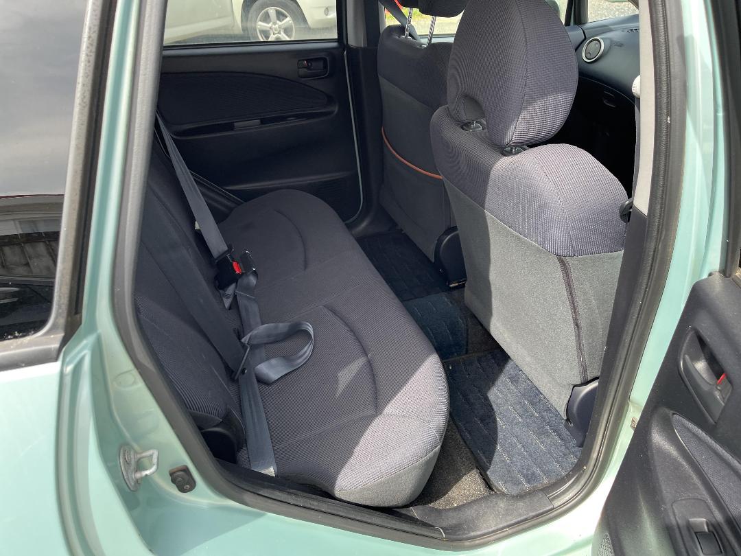 Photo '18' of Mitsubishi Colt Photo '18' of Mitsubishi Colt