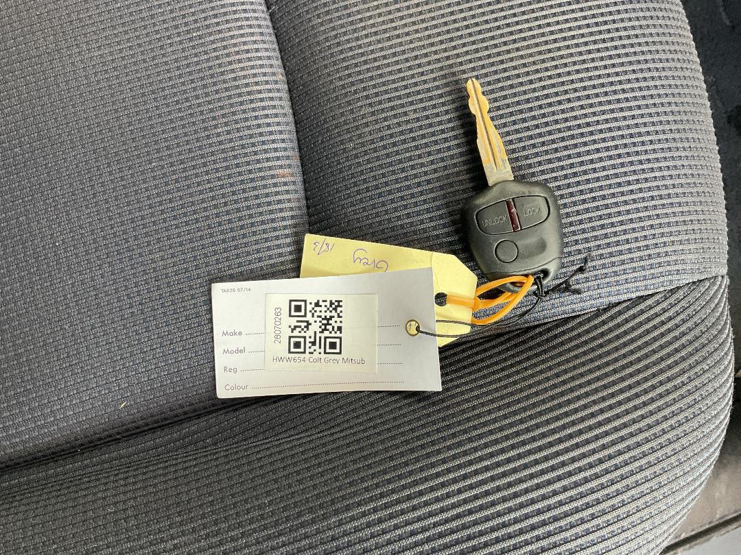 Photo '17' of Mitsubishi Colt Plus