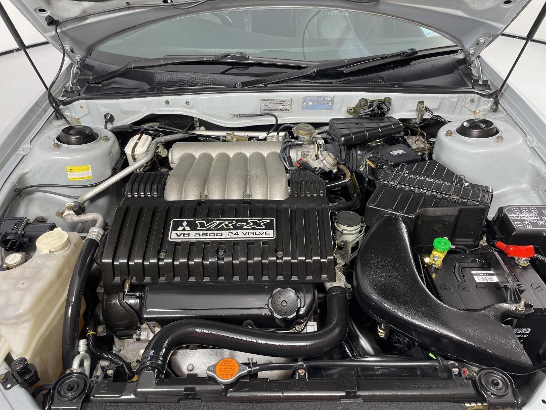 Photo '13' of Mitsubishi Diamante